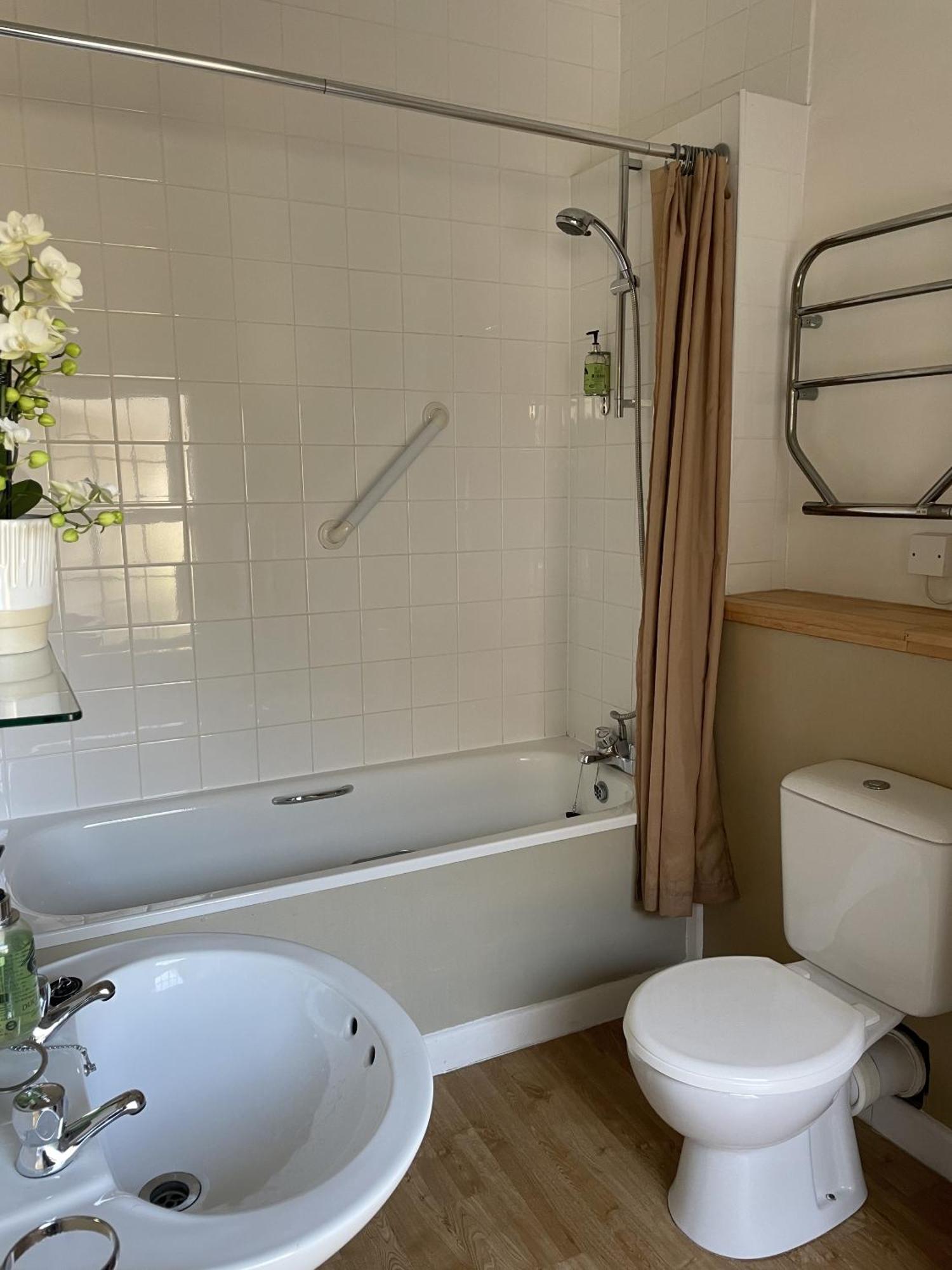 White Hart Hotel 위벨리스콤 객실 사진